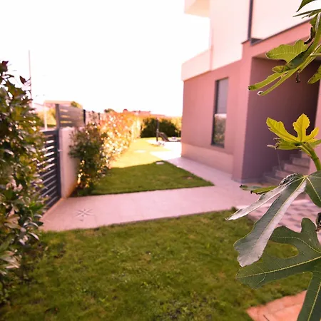 Luxury Punta With Sea View And Swimming Pool Apartmán Premantura